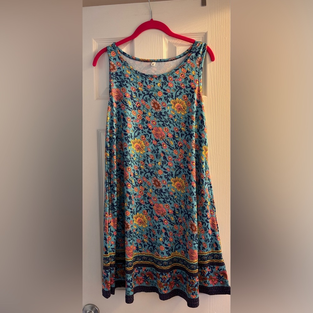 Boho Floral Sleeveless Dress with pockets size M